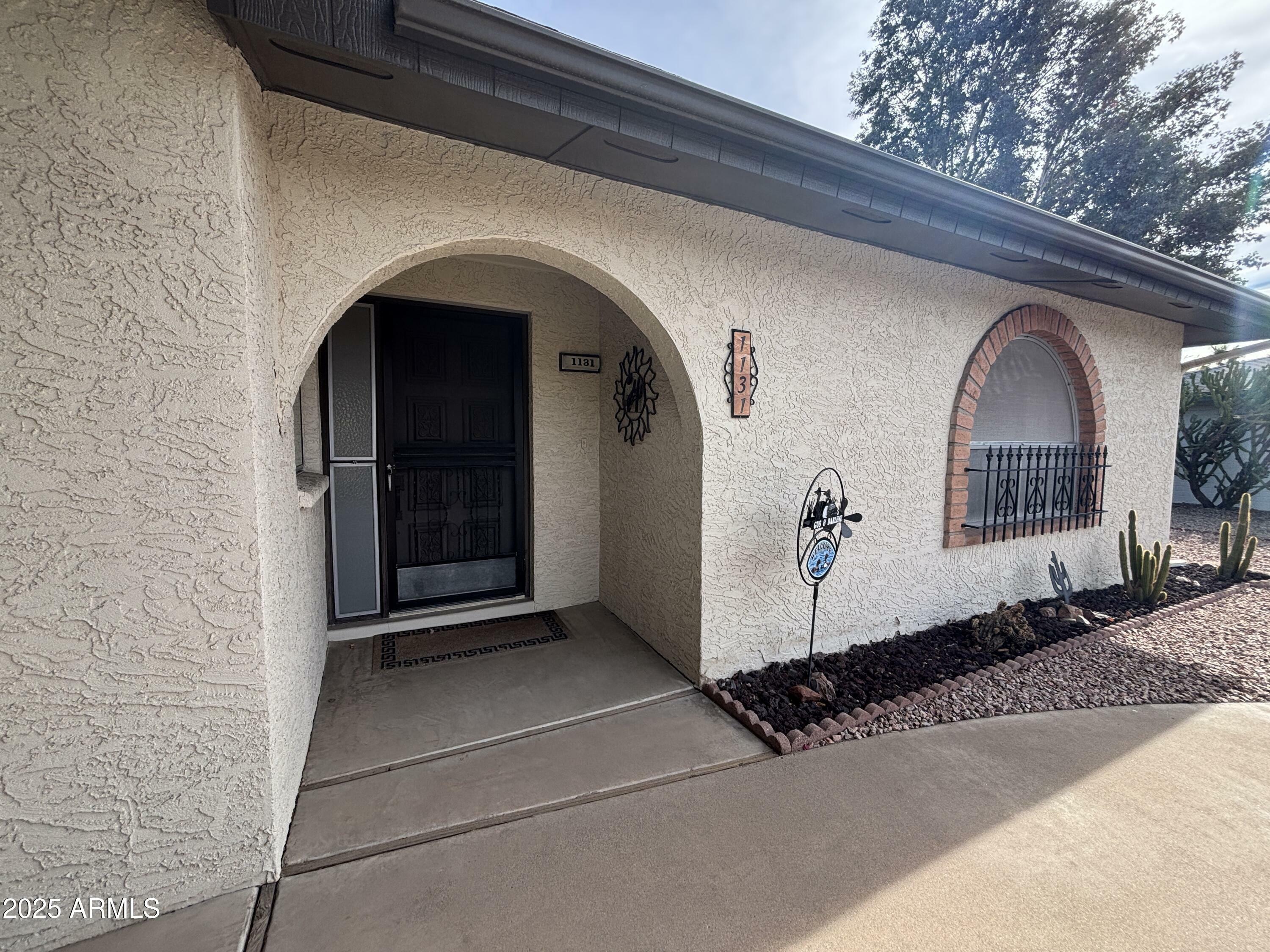 Property Photo:  1131 S St Paul --  AZ 85206 