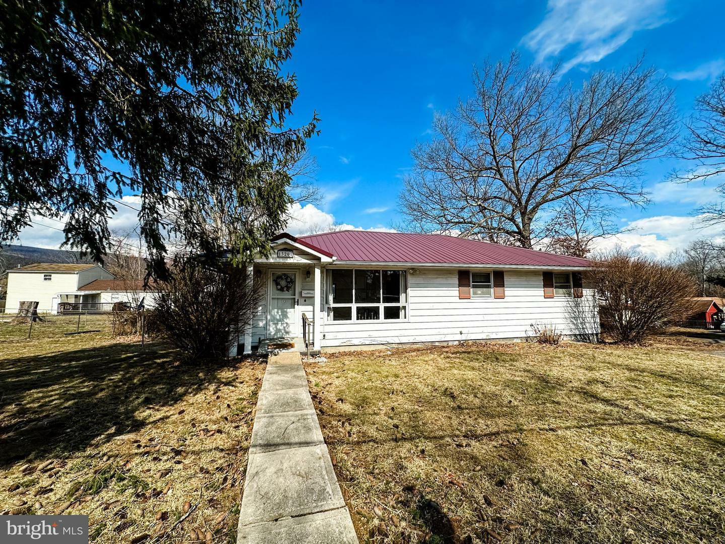 Property Photo: 13201 Fifth Avenue MD 21502