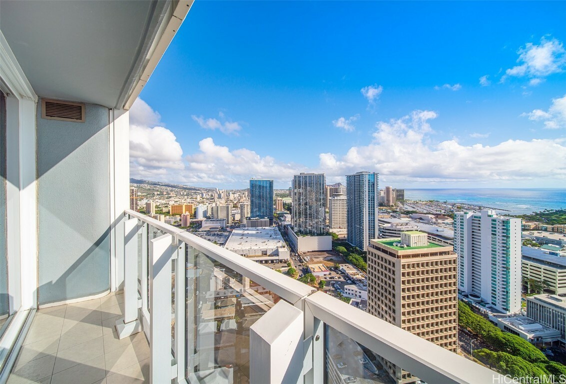 Property Photo:  1296 Kapiolani Boulevard Ii-4104  HI 96814 