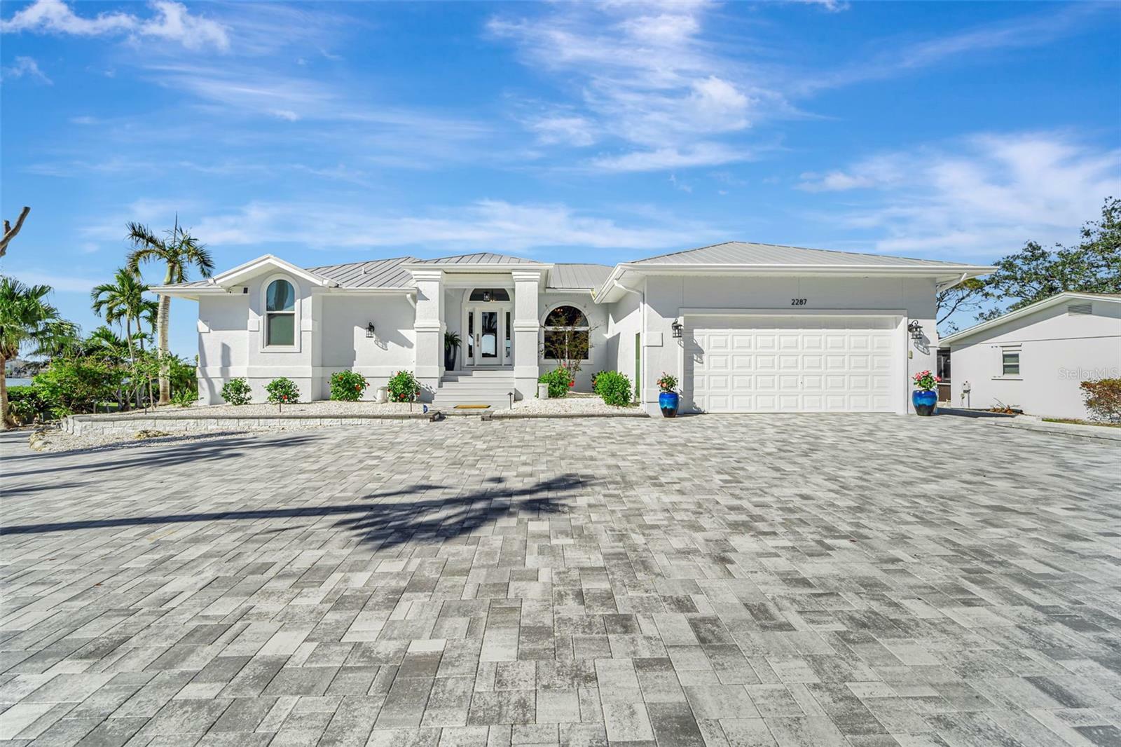 Property Photo:  2287 Bayshore Road  FL 34275 