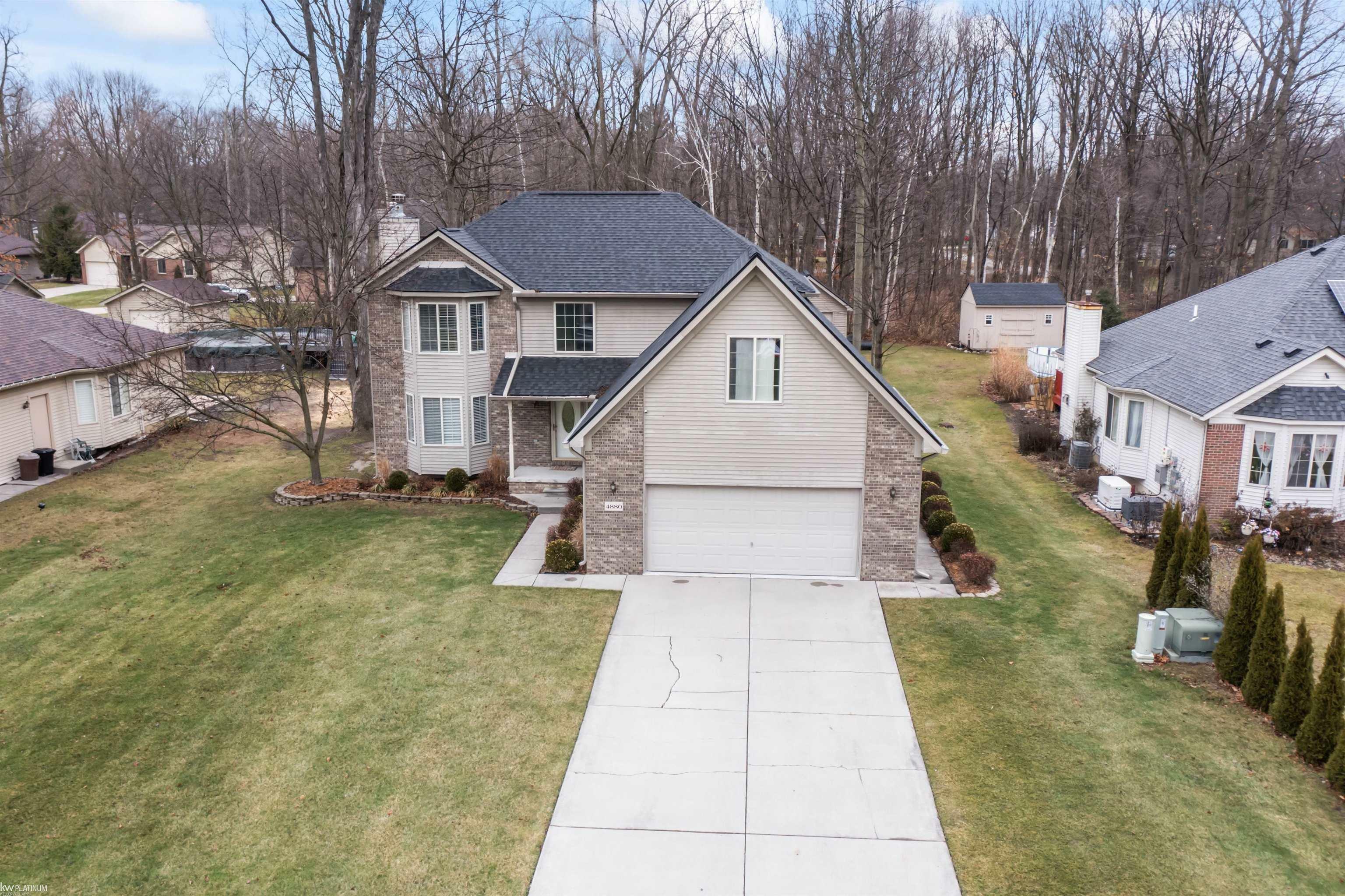 Property Photo:  4880 Lorwood Drive  MI 48074 