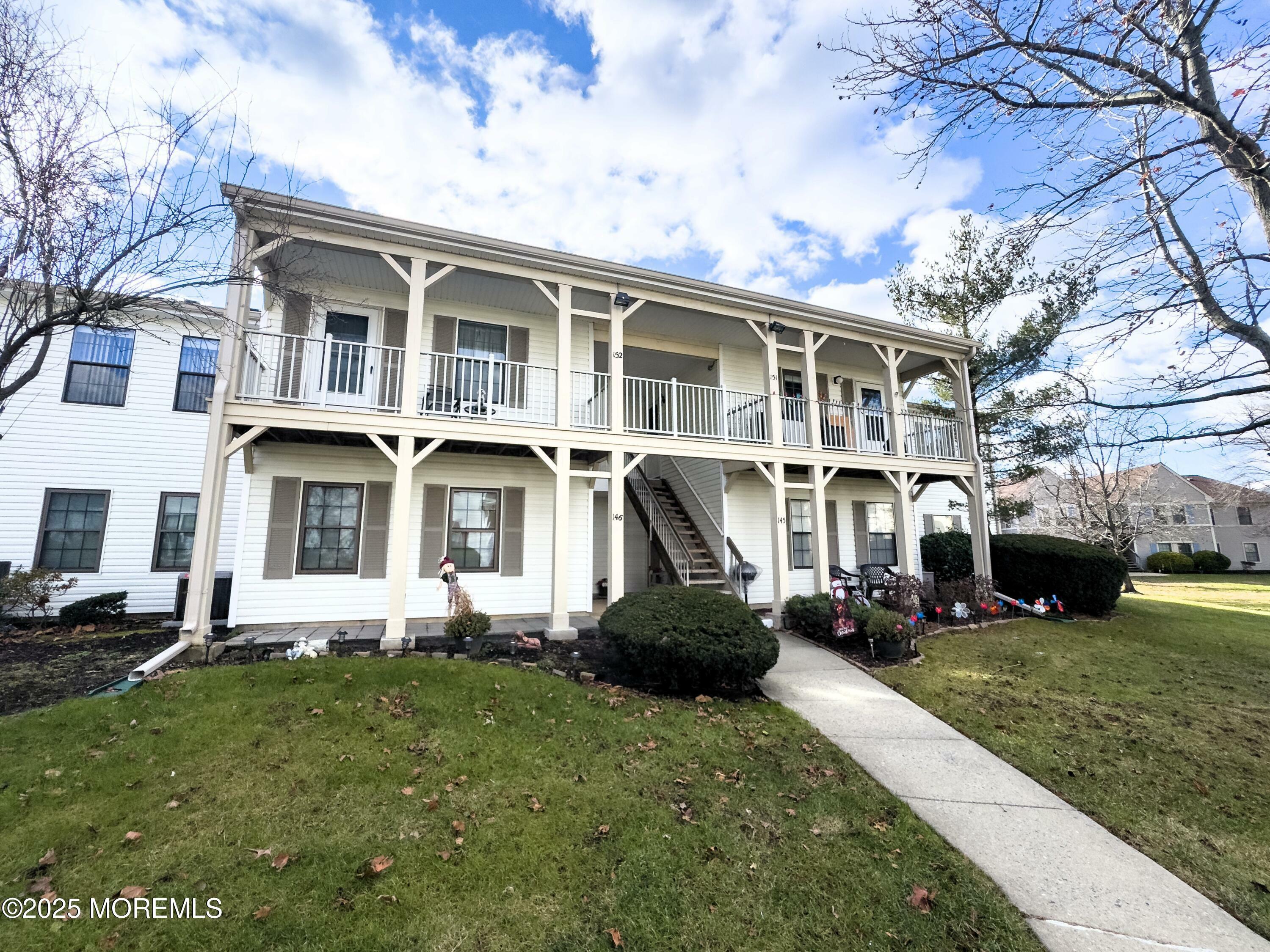 Property Photo:  146 Wycoff Way W 146  NJ 08816 