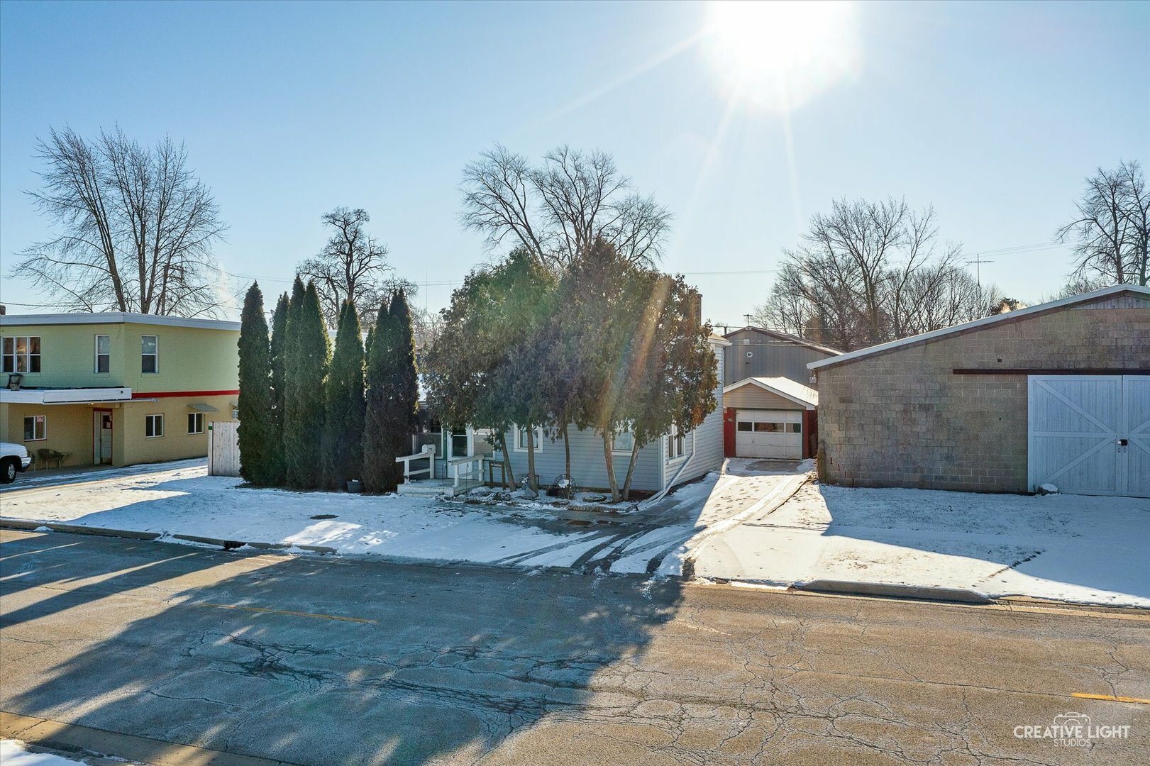 Property Photo:  115 W John Street  IL 60545 