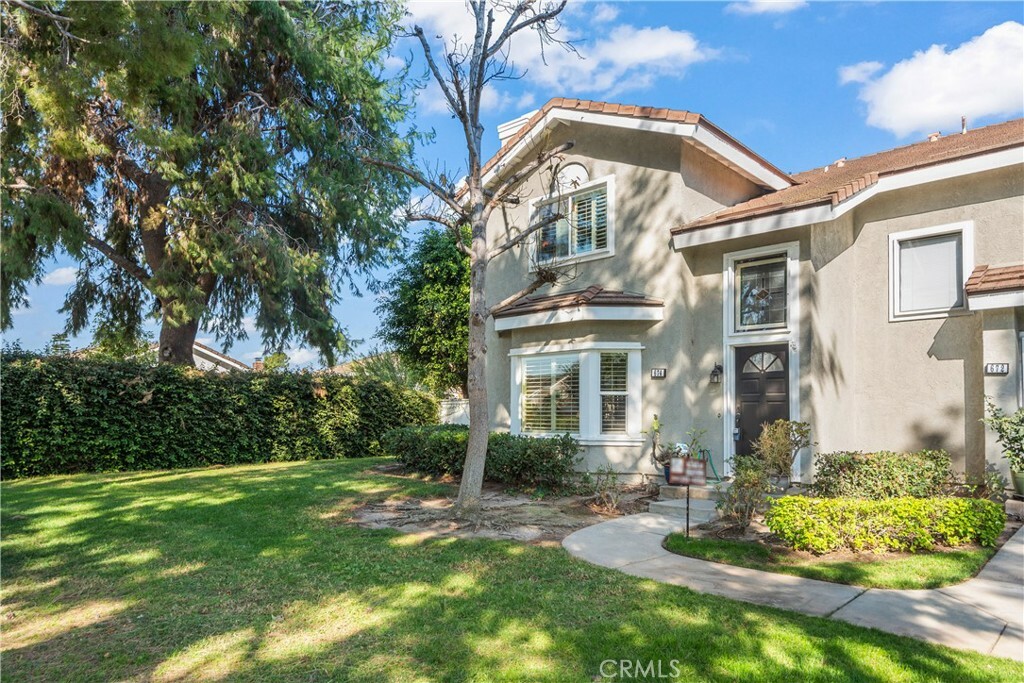 Property Photo: 674 Springbrook N 28 CA 92614