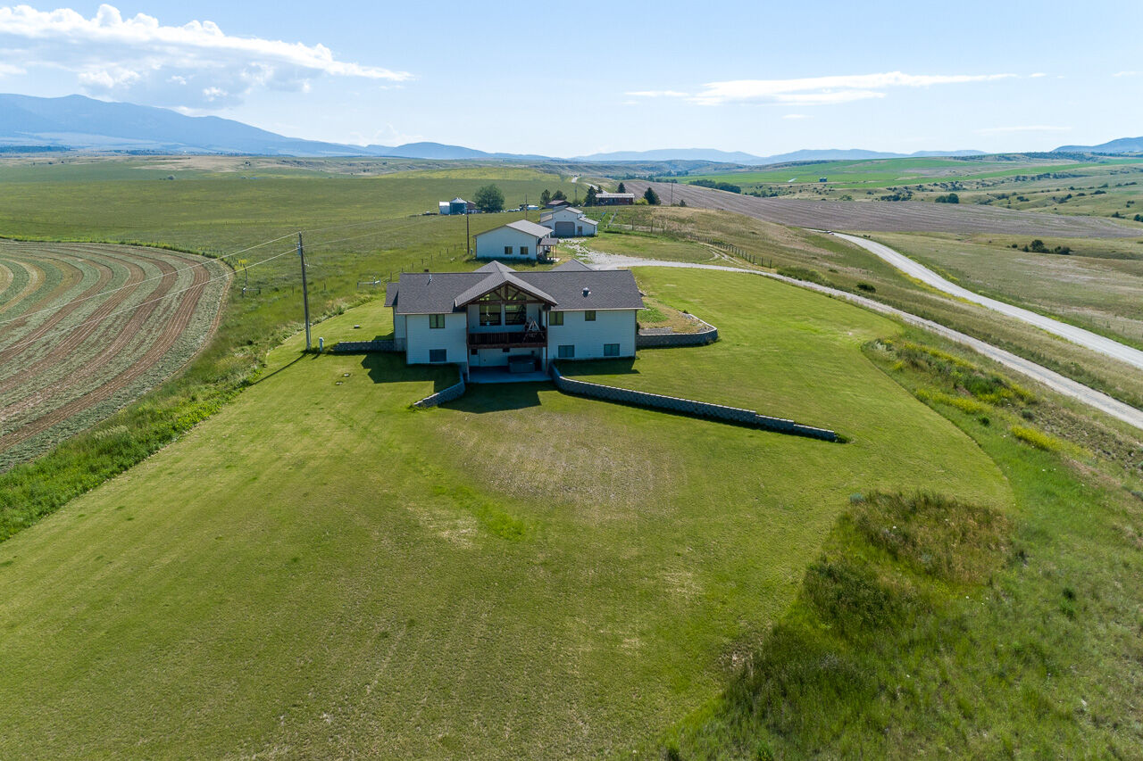Property Photo:  182 Cottonwood Road  MT 59644