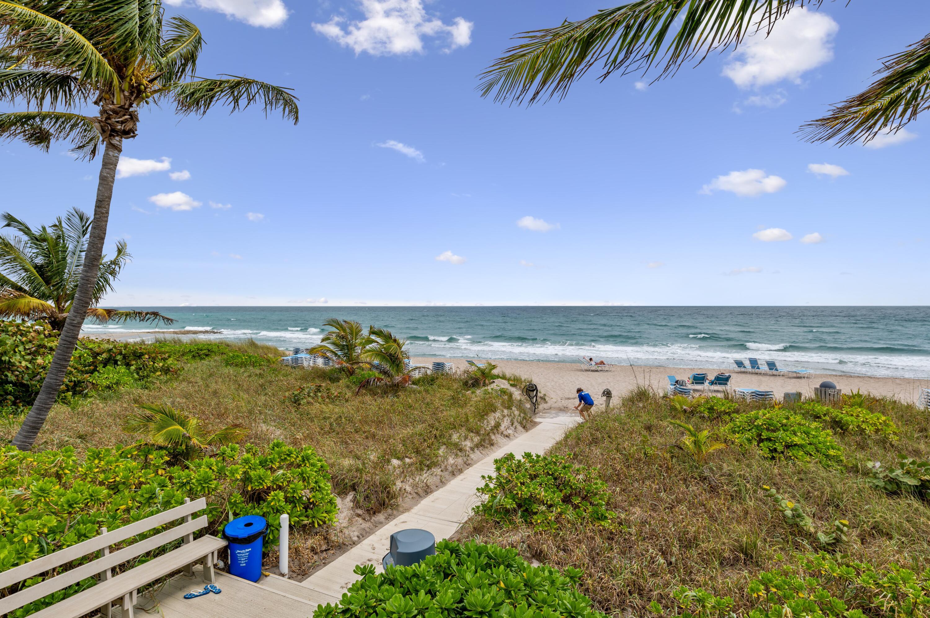 Property Photo: 4748 S Ocean Boulevard 306 FL 33487