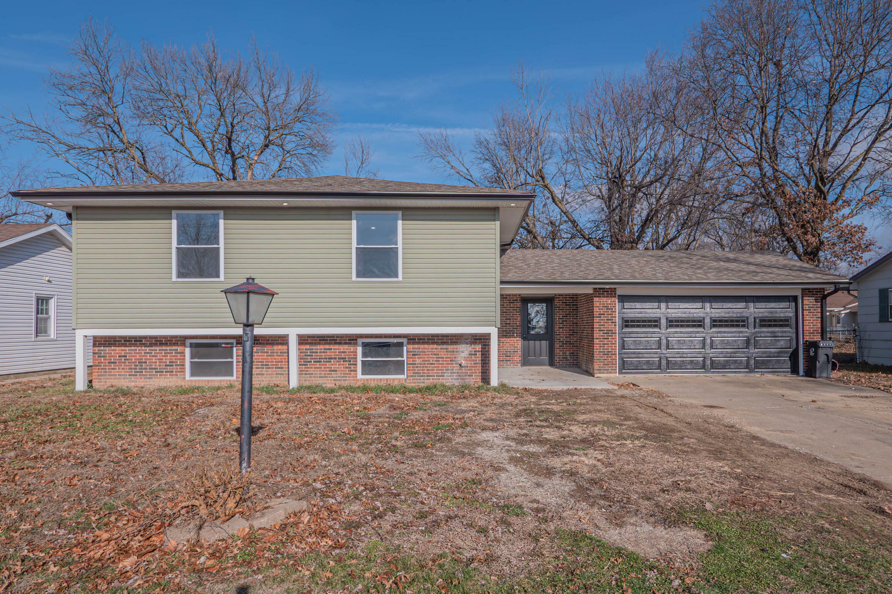 Property Photo:  739 Meadowbrook Circle  MO 65270 