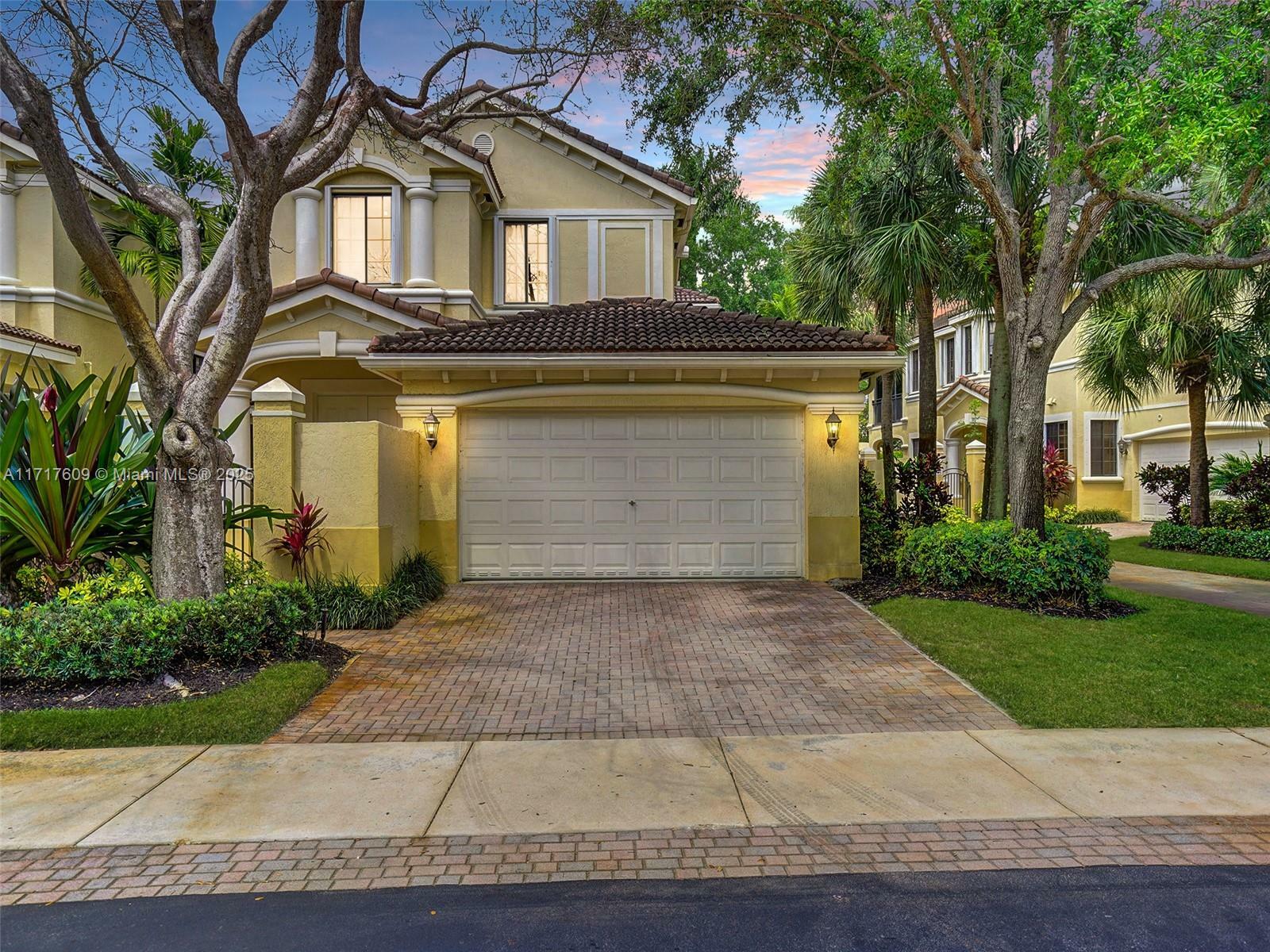 Property Photo:  1689 Passion Vine Cir 21-4  FL 33326 