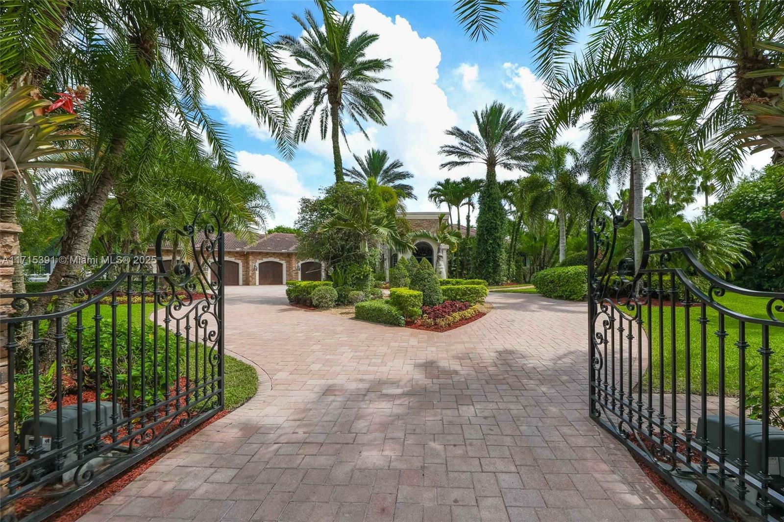 16740 Berkshire Ct  Southwest Ranches FL 33331 photo