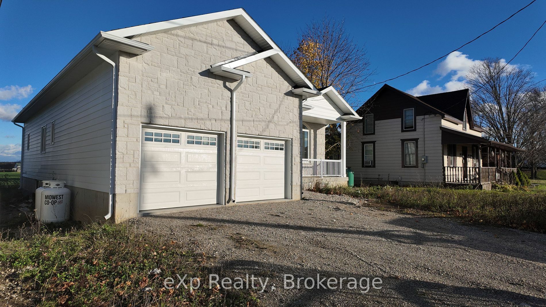 Property Photo:  221 Forler St  ON N0G 2M0 