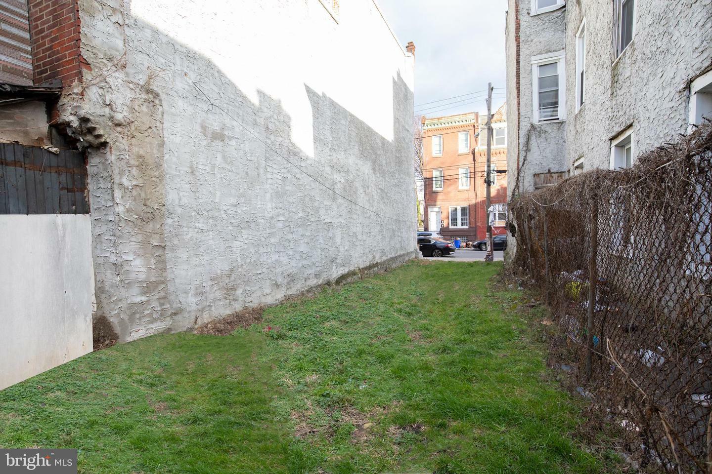 Property Photo:  2248 N 16th Street  PA 19132 