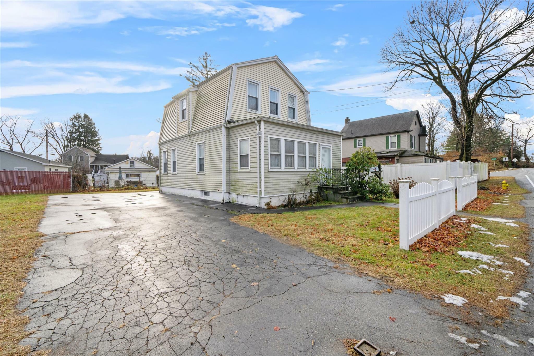 Property Photo:  34 Kings Ferry Road  NY 10548 