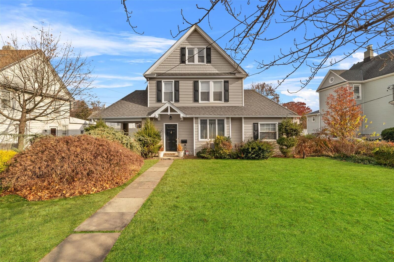 Property Photo:  62 Woodland Avenue  NY 10805 