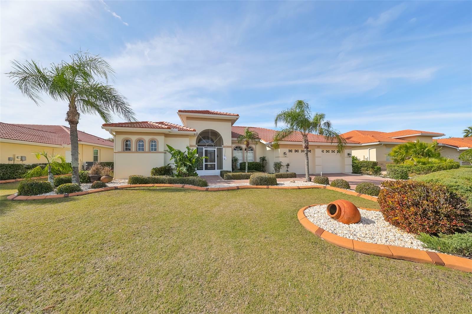 Property Photo:  1313 Crystal Greens Drive  FL 33573 