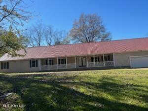Property Photo:  479 Peppertree Lane  MS 38668 