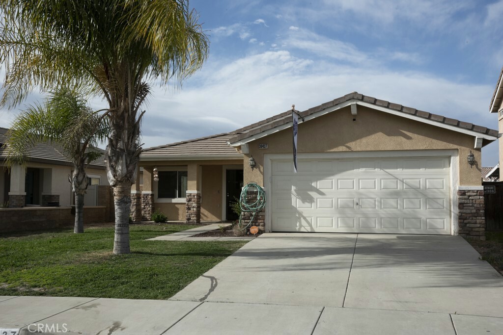 Property Photo:  30437 Pine Creek Drive  CA 92584 