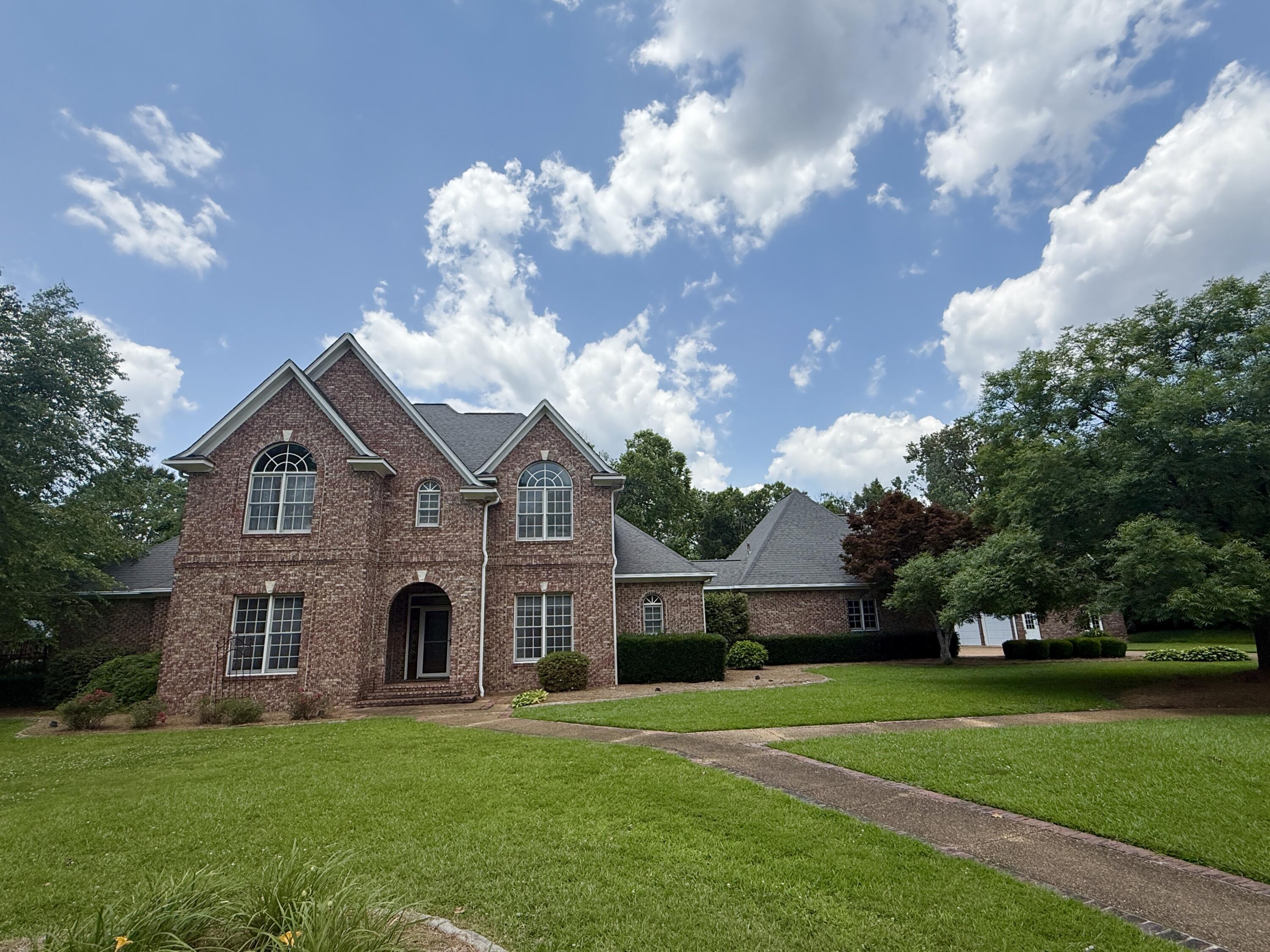 Property Photo: 1587 Larkspur Cr. MS 38801