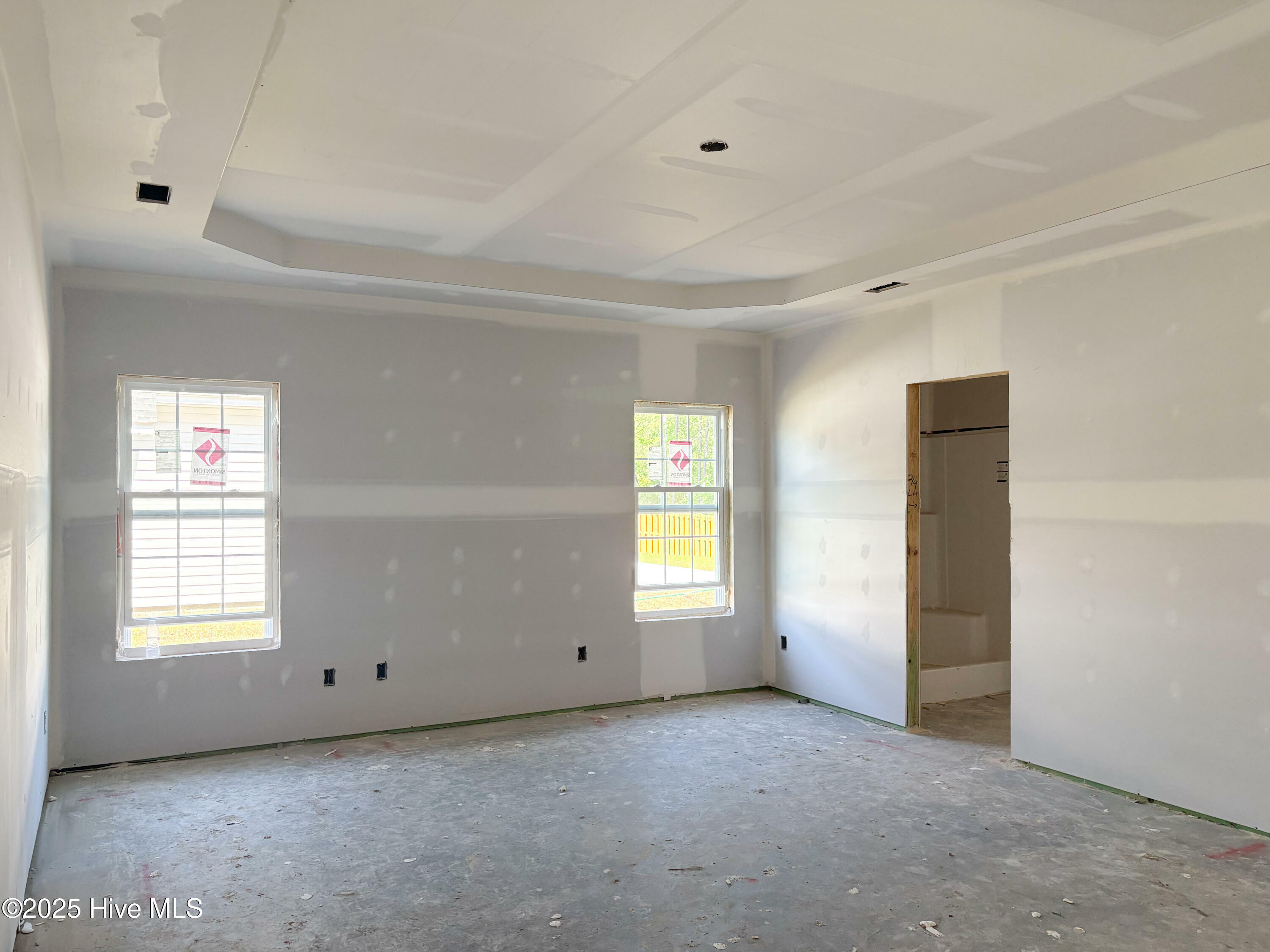 Property Photo: 704 Ellabond Street NC 28460