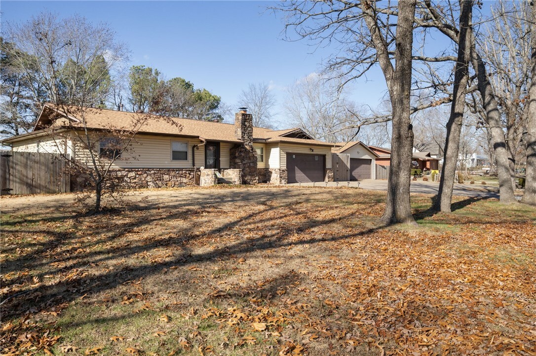 Property Photo:  46 Woodridge Road  AR 72756 