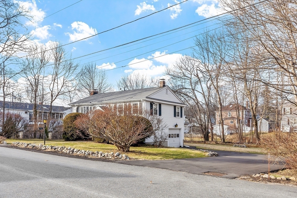 Property Photo:  4 Ivanhoe Lane  MA 01810 