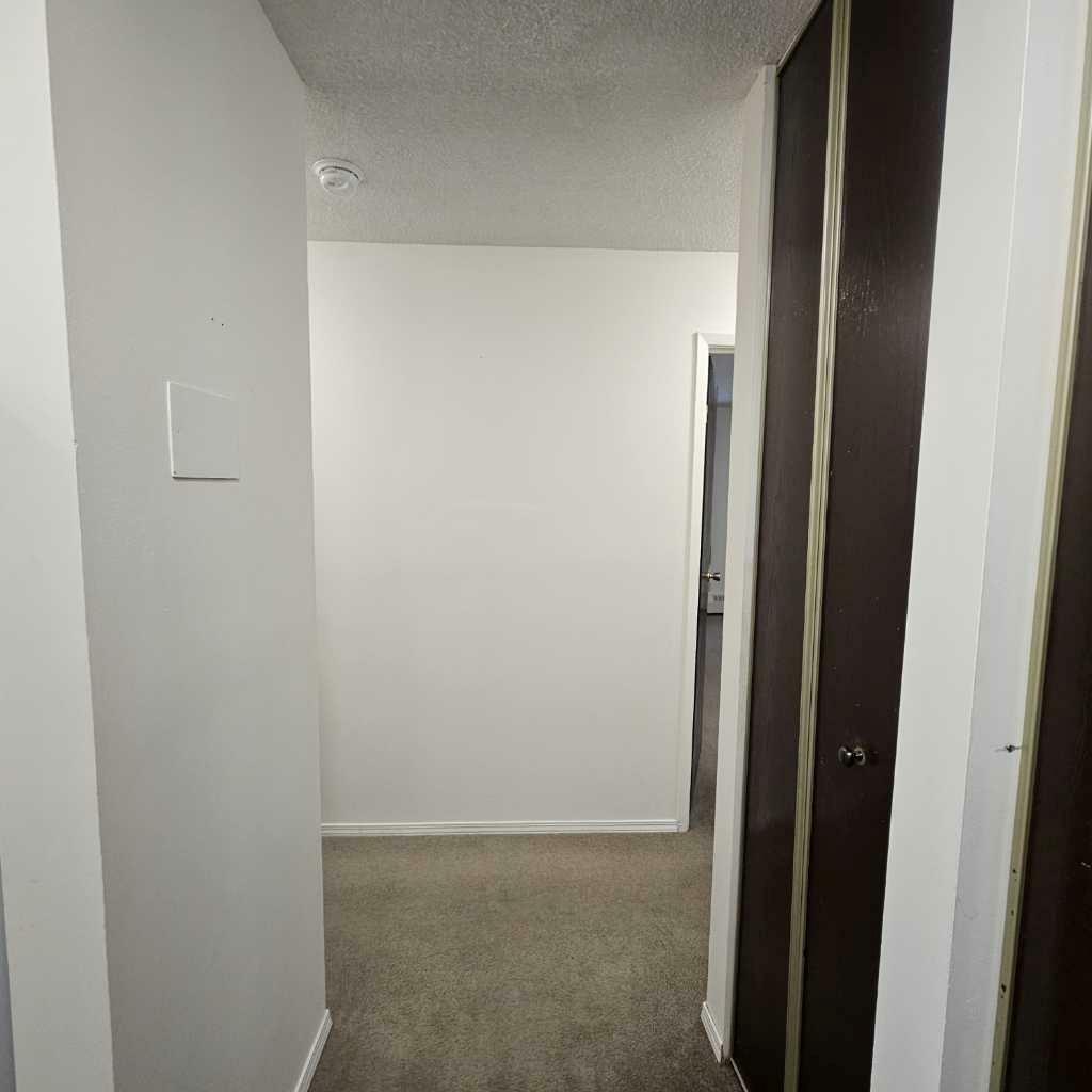 Property Photo:  5611 9 Avenue 104B  AB T7E 1R5 