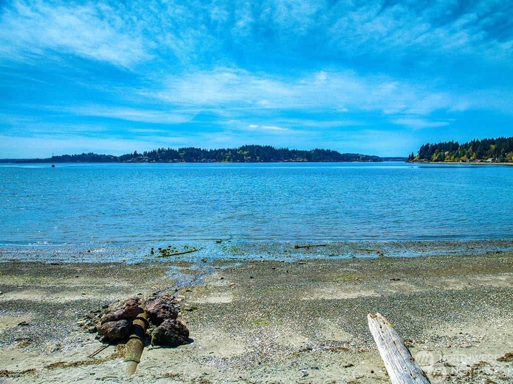 Property Photo: 4552 Point White Drive NE A&B WA 98110