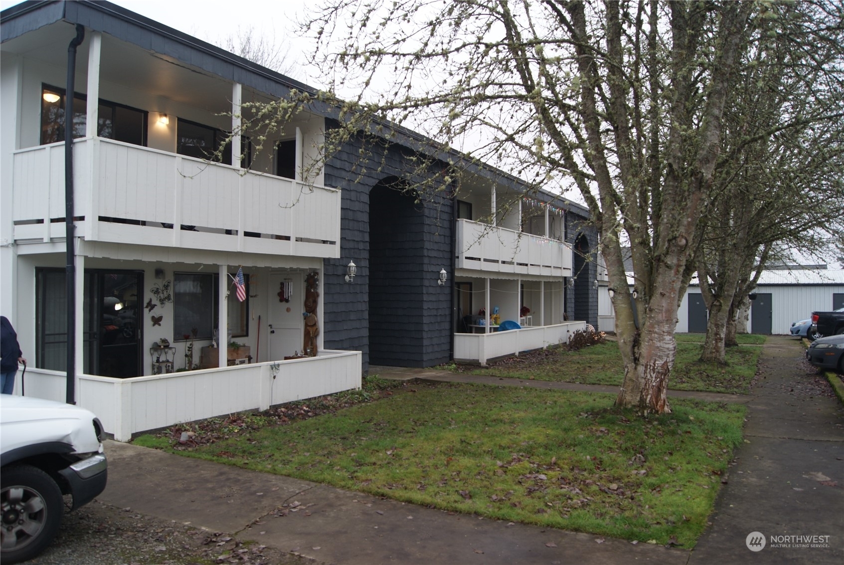 Property Photo: 550 N 5th Street WA 98591