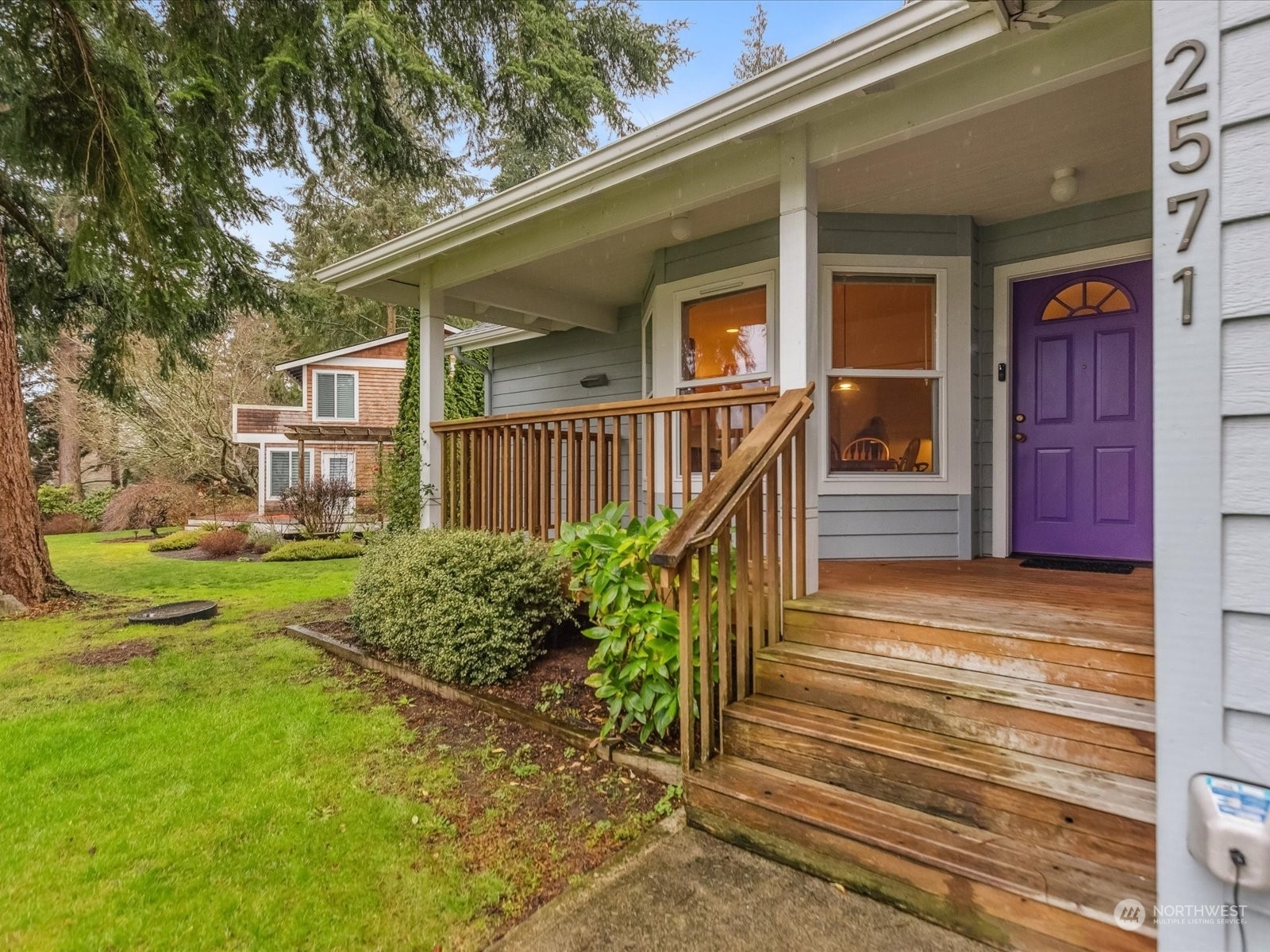 Property Photo:  2571  Hillis Drive  WA 98260 