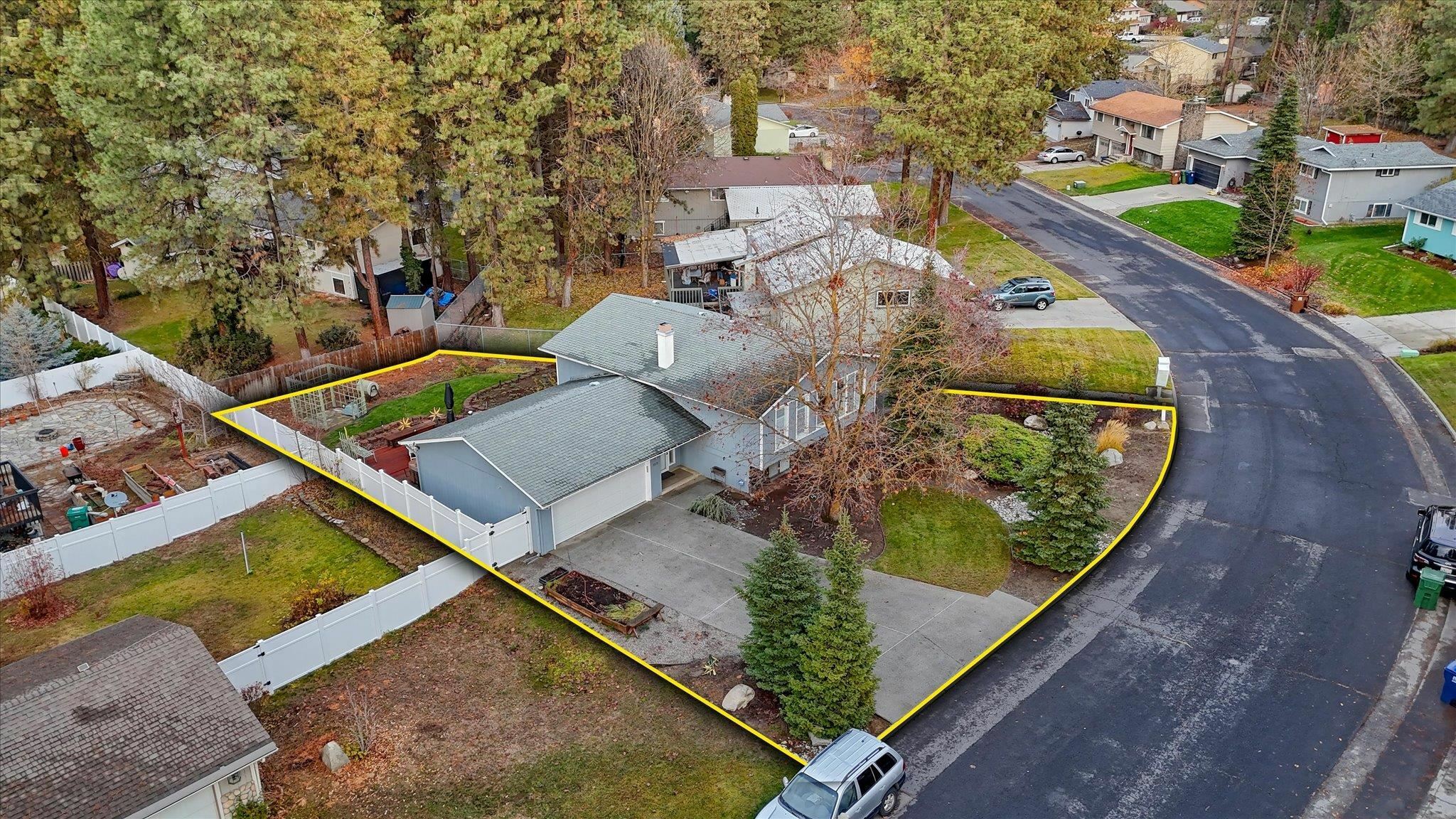 Property Photo:  8511 N Hill N Dale St  WA 99208 