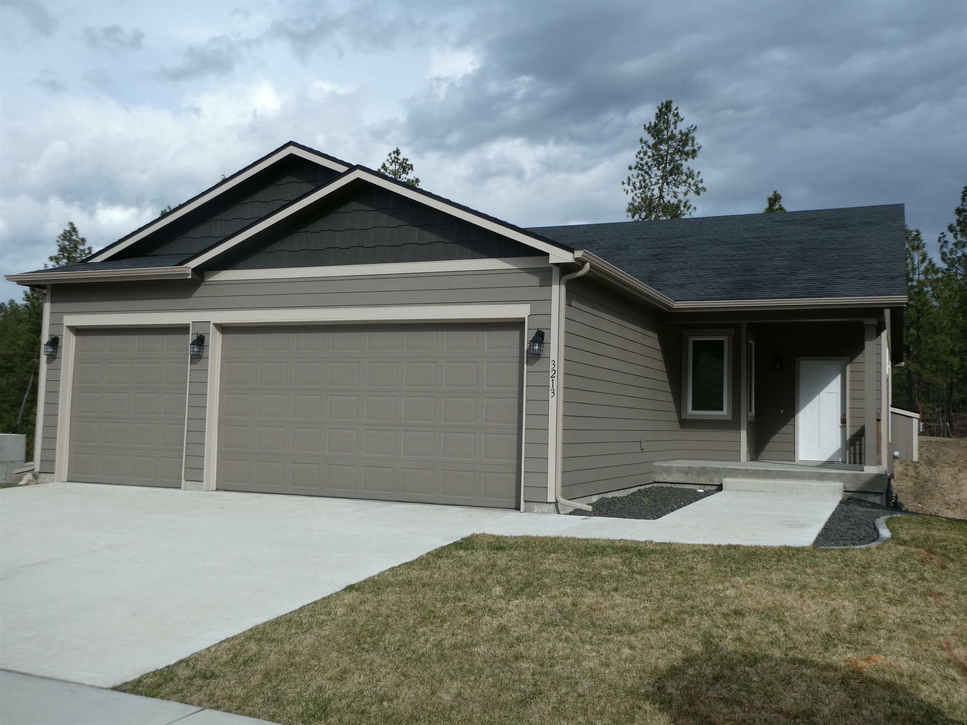 Property Photo:  3213 S Custer Ln  WA 99223 