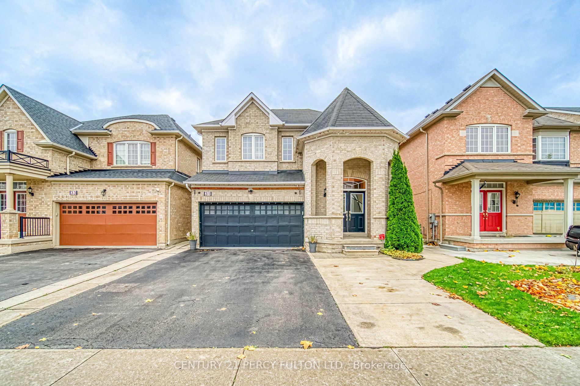 31 Watsonbrook Dr  Brampton ON L6R 0R5 photo