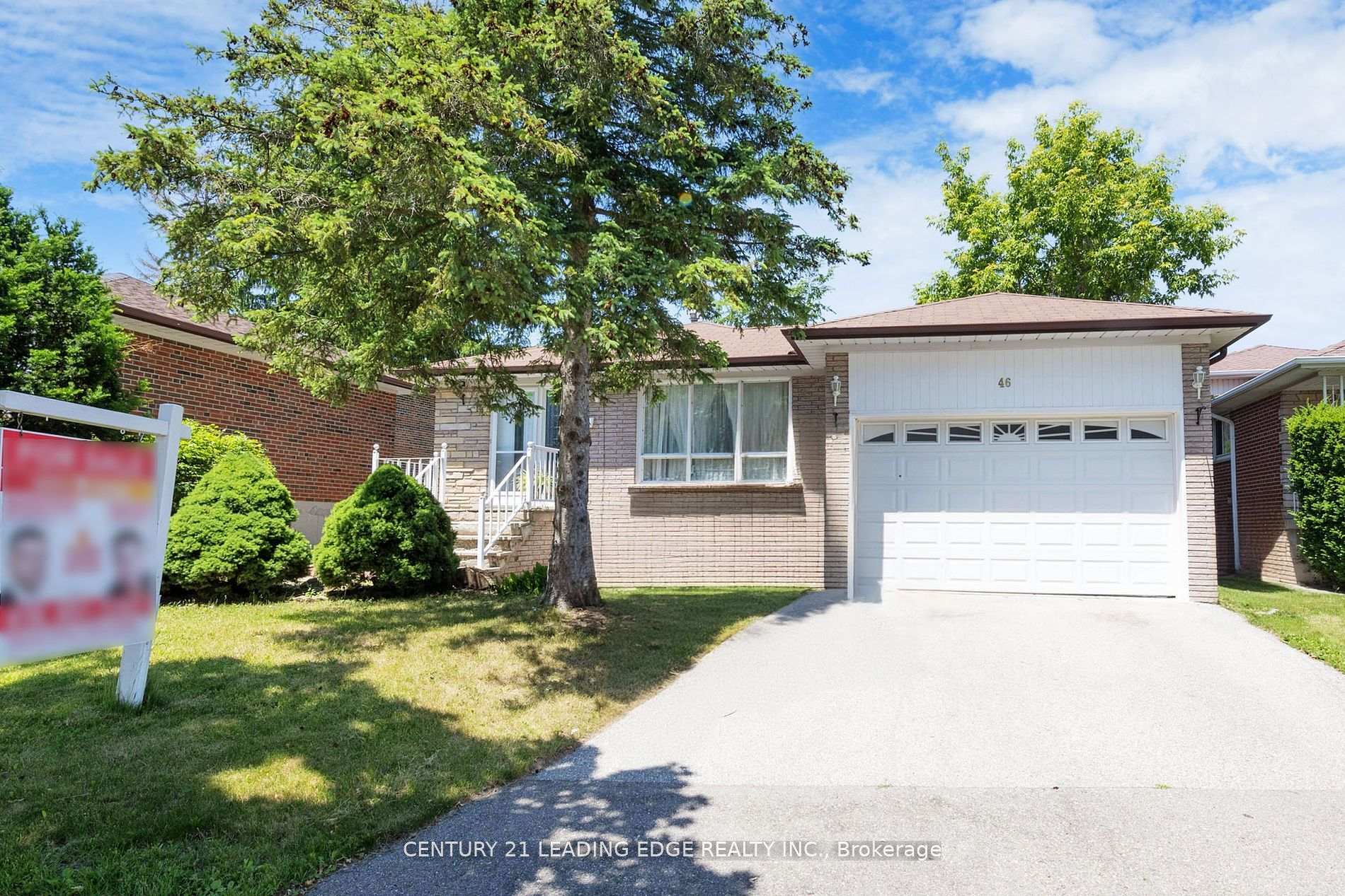 Property Photo: 46 Budworth Drive ON M1E 3H9