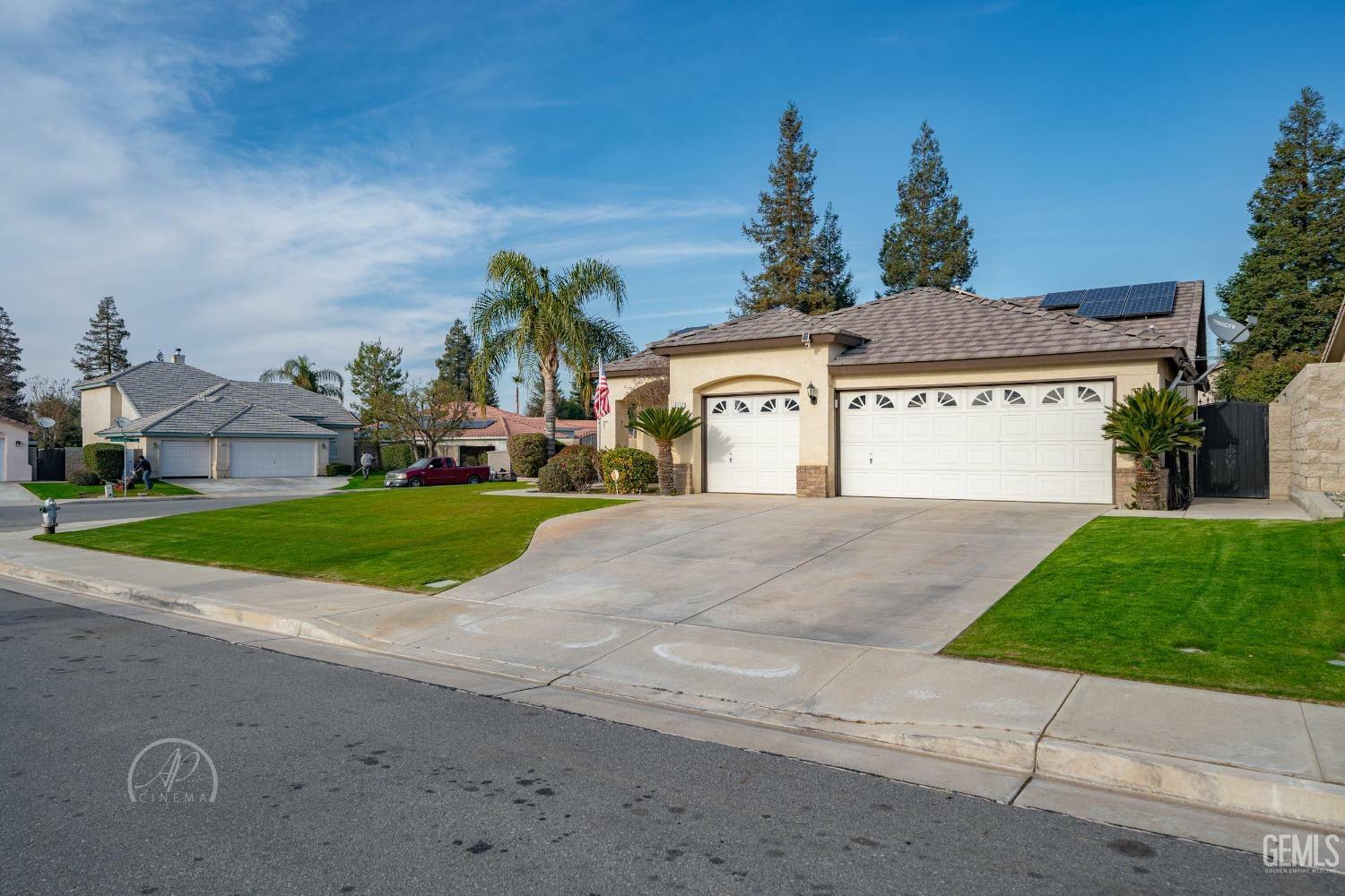 Property Photo:  8112 Falls Court  CA 93312 