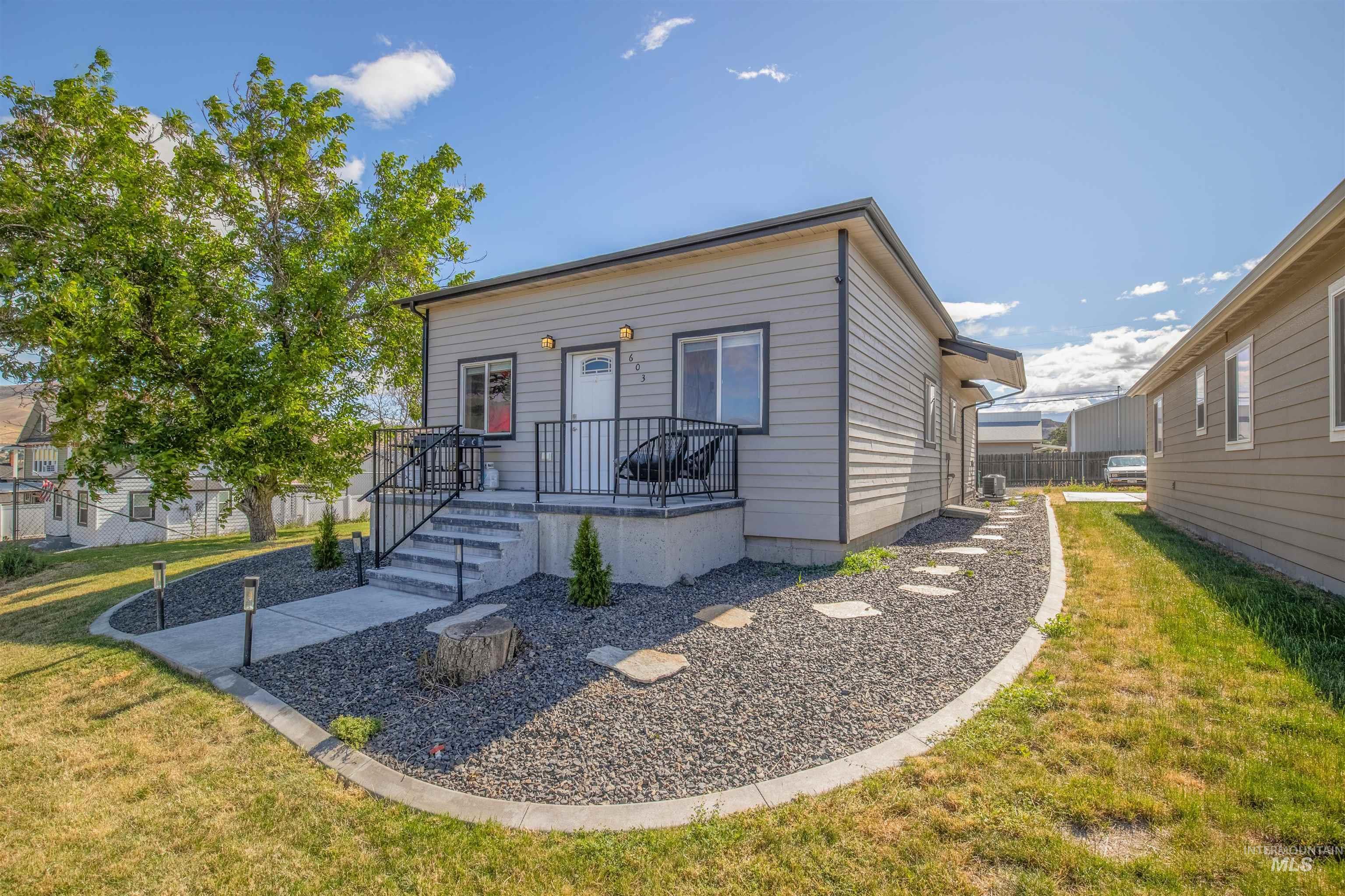 Property Photo: 603 26th Street ID 83501