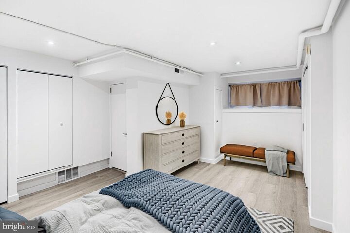 Property Photo:  1111 Spruce Street 100  PA 19107 