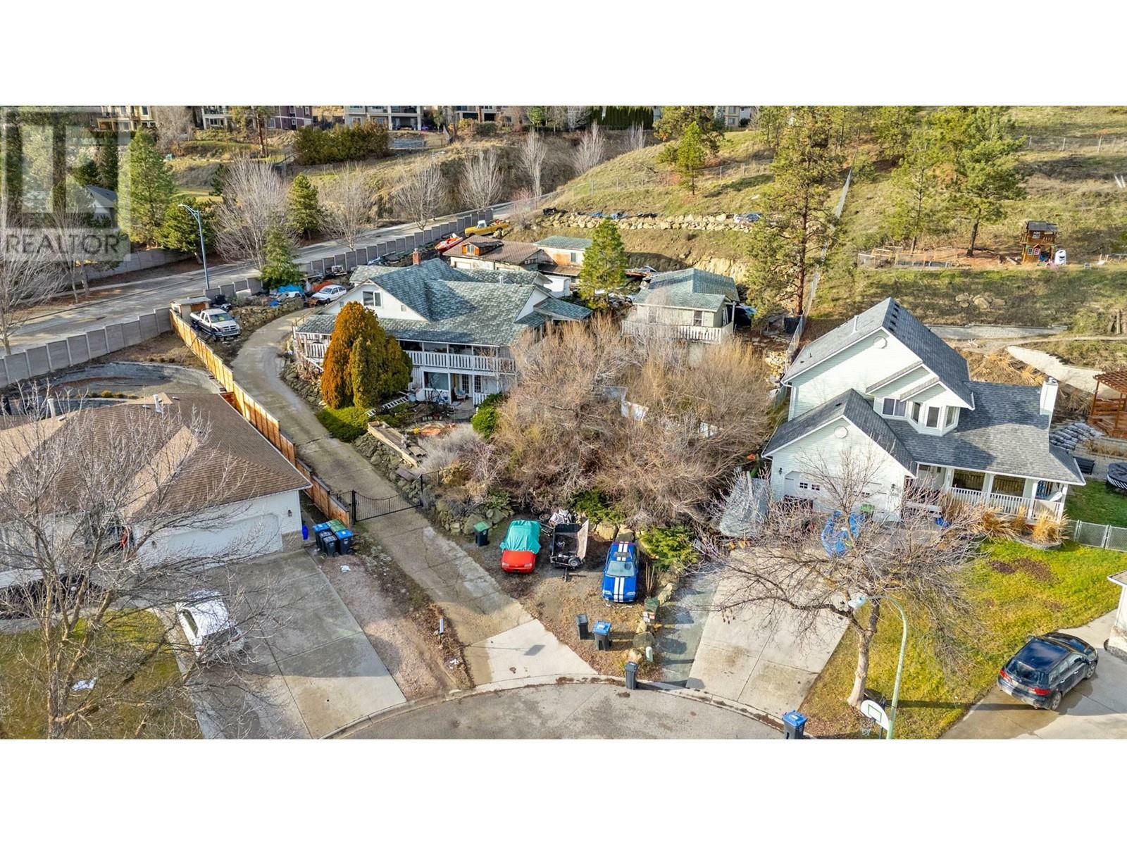 Photo de la propriété:  1819 Millard Court  BC V1V 1W1 