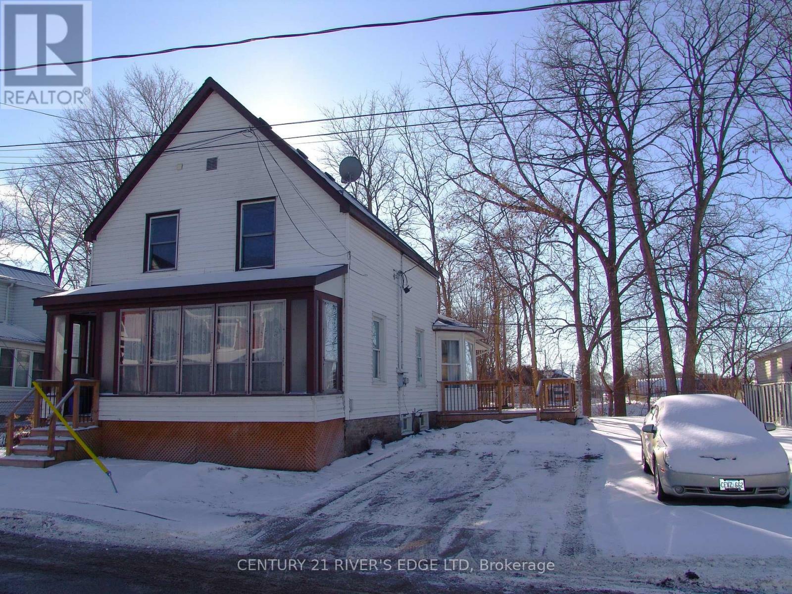 26 Georgina Street  Brockville ON K6V 2B7 photo