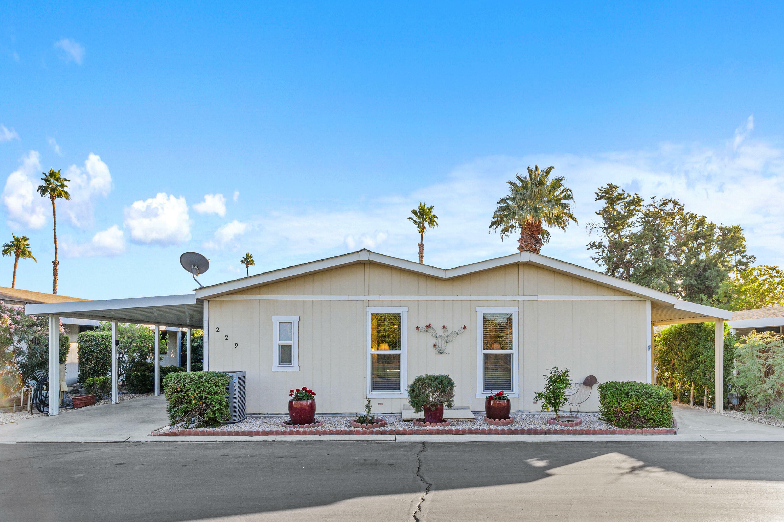 Property Photo:  73450 Country Club Drive 229  CA 92260 