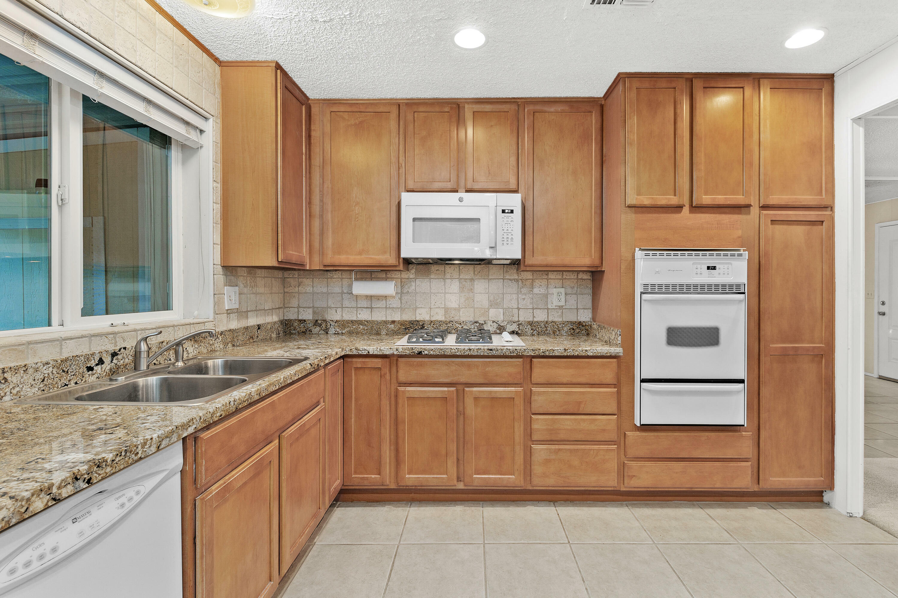 Property Photo:  73450 Country Club Drive 229  CA 92260 