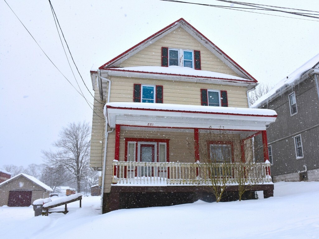 Property Photo:  881 Porter Street  PA 16335 