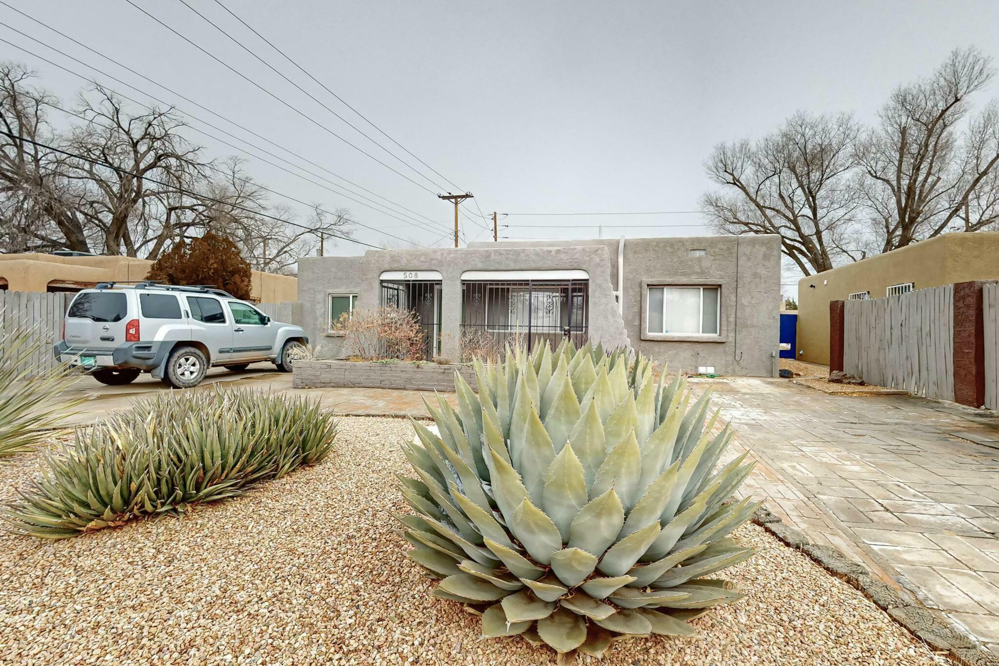 Property Photo:  508 Jefferson Street SE  NM 87108 