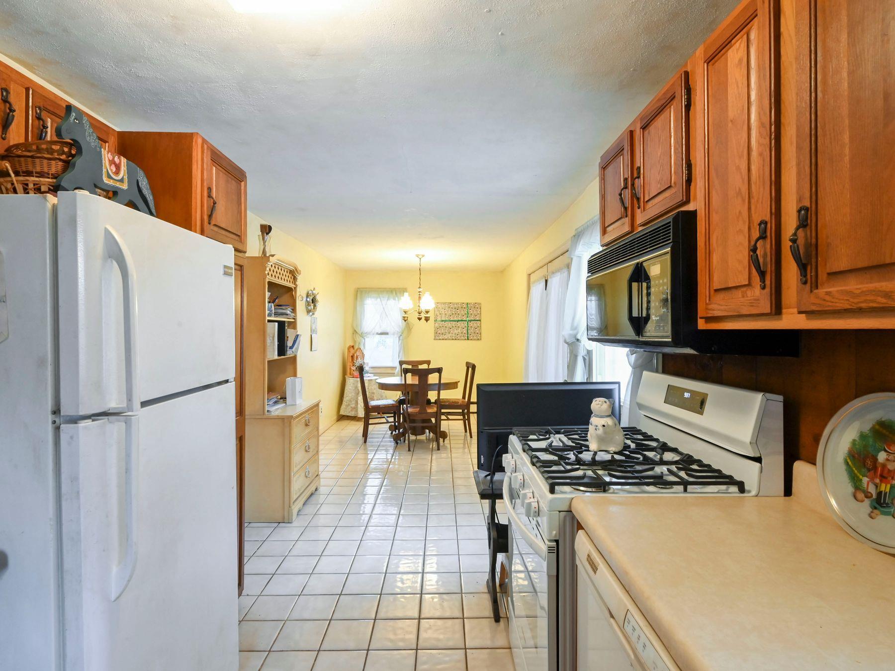 Property Photo: 989 State Route 17K NY 12549