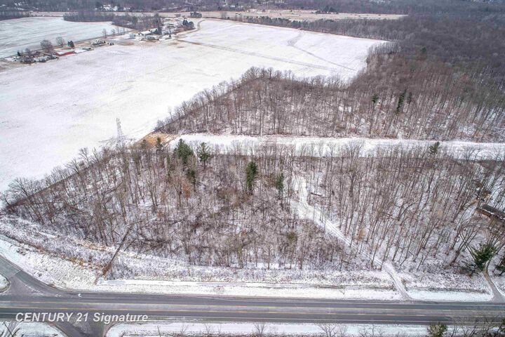 9670 Dixie Highway  Birch Run MI 48415 photo