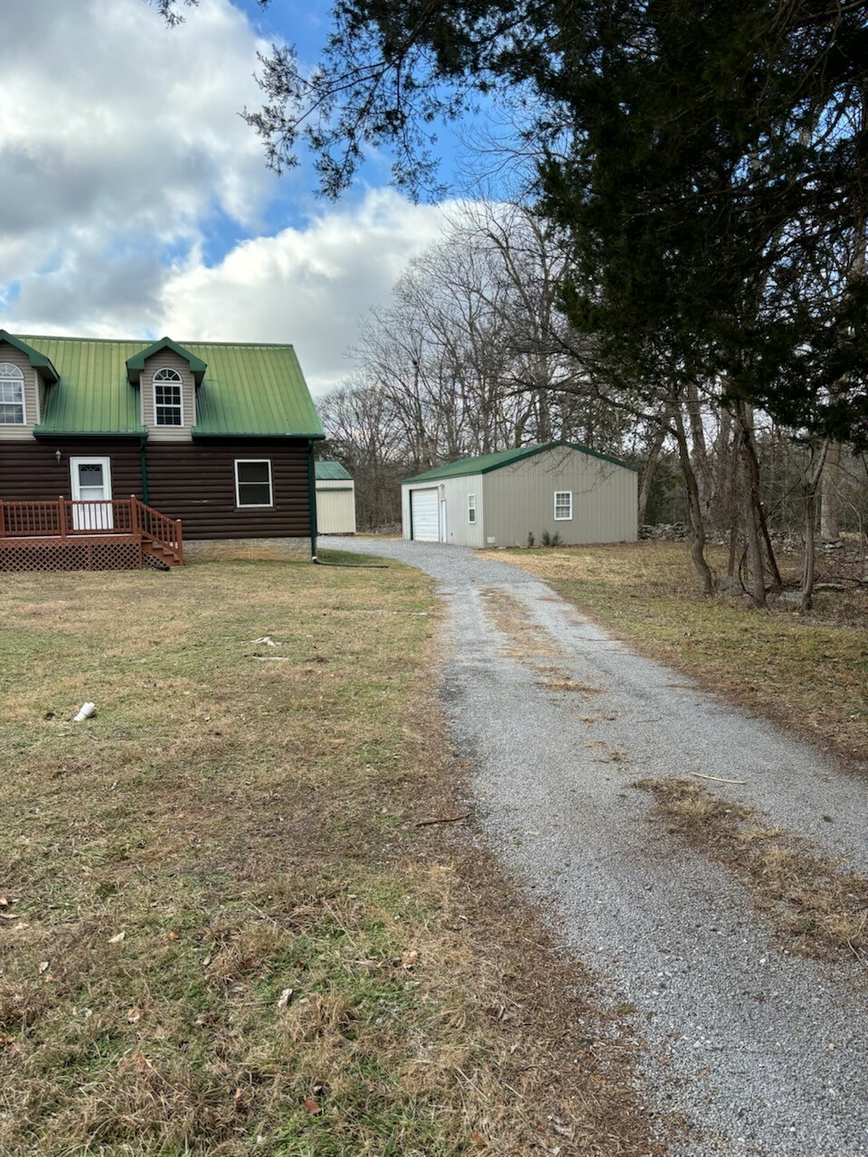 Property Photo:  286 Flat Rock Rd  TN 37090 