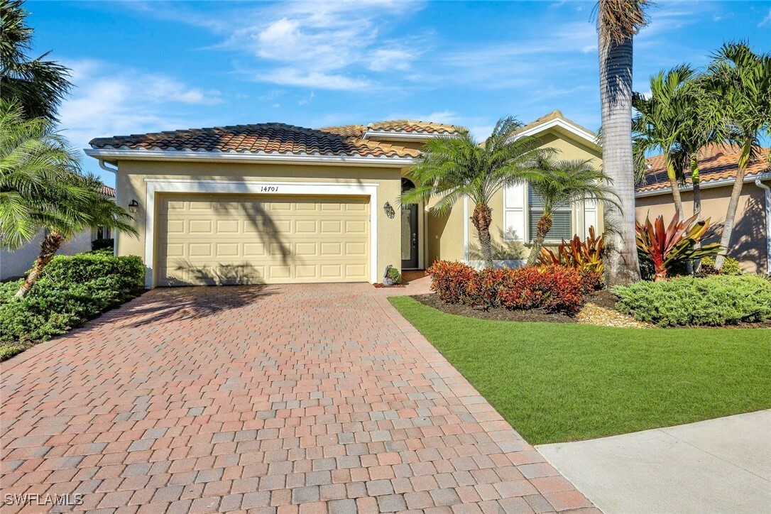 Property Photo:  14701 Cranberry Court  FL 34114 