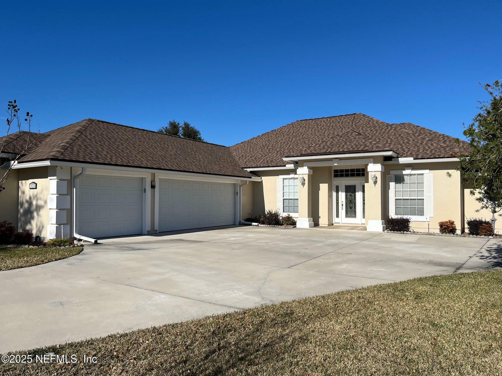 Property Photo:  4242 Carriage Court  FL 32068 