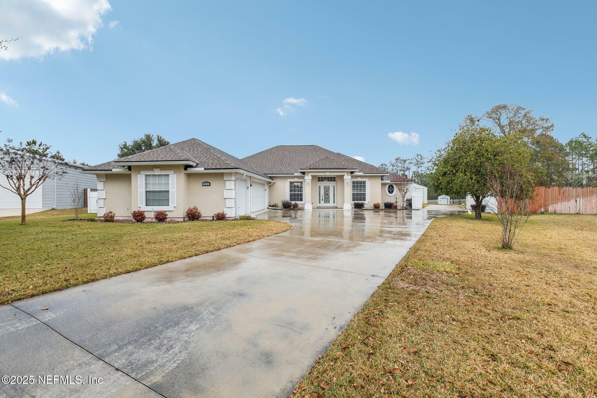 Property Photo:  4242 Carriage Court  FL 32068 