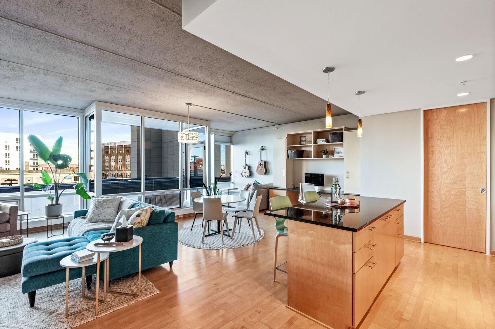 Property Photo:  45 University Avenue SE 302  MN 55414 