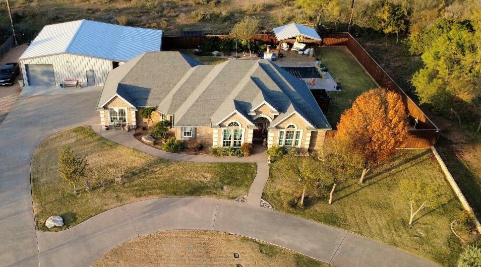 Property Photo: 102 Coates Avenue TX 79562