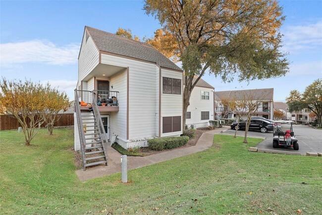 Property Photo: 442 Yacht Club Drive B TX 75032